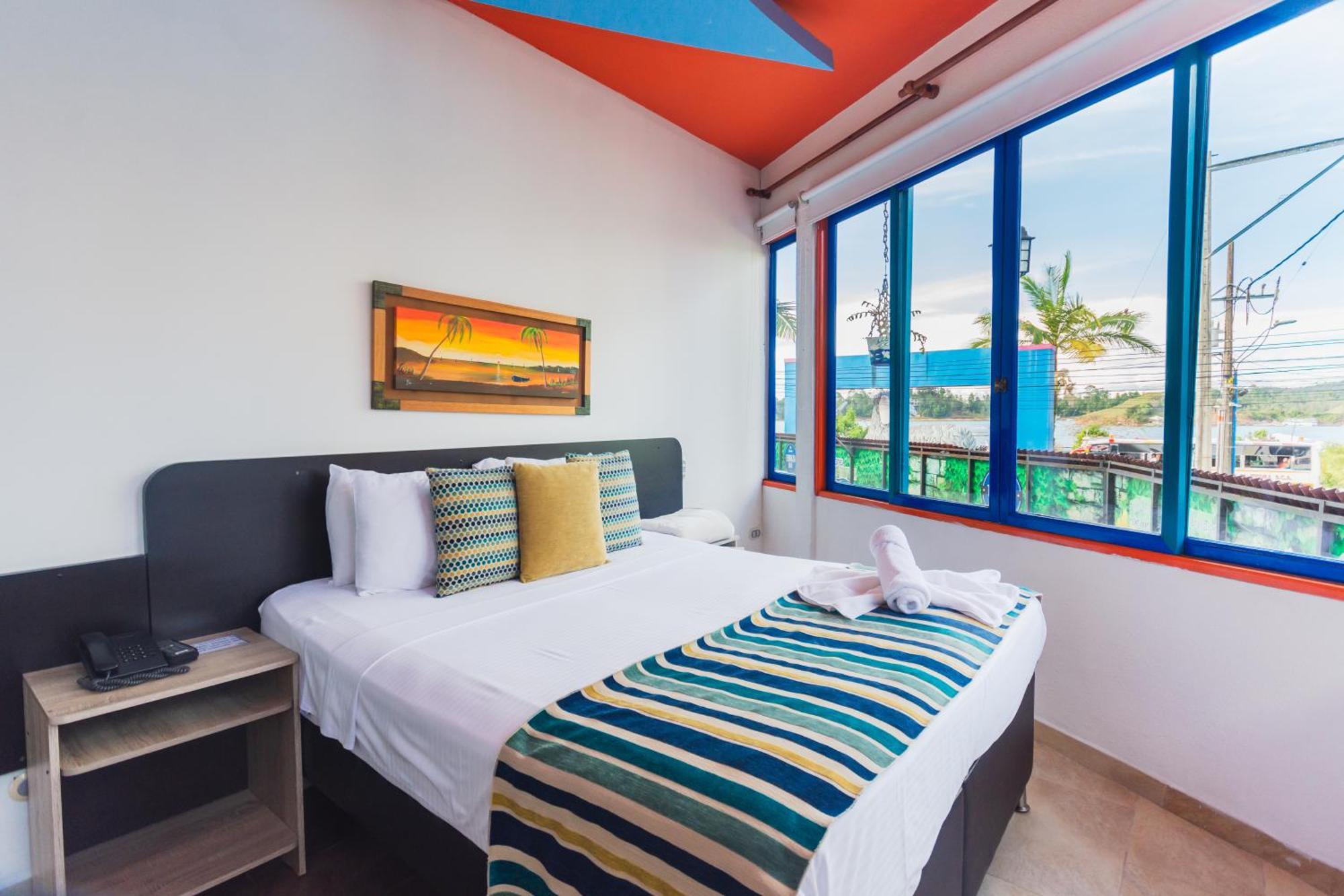 Guatapé Hotel Guatatur מראה חיצוני תמונה