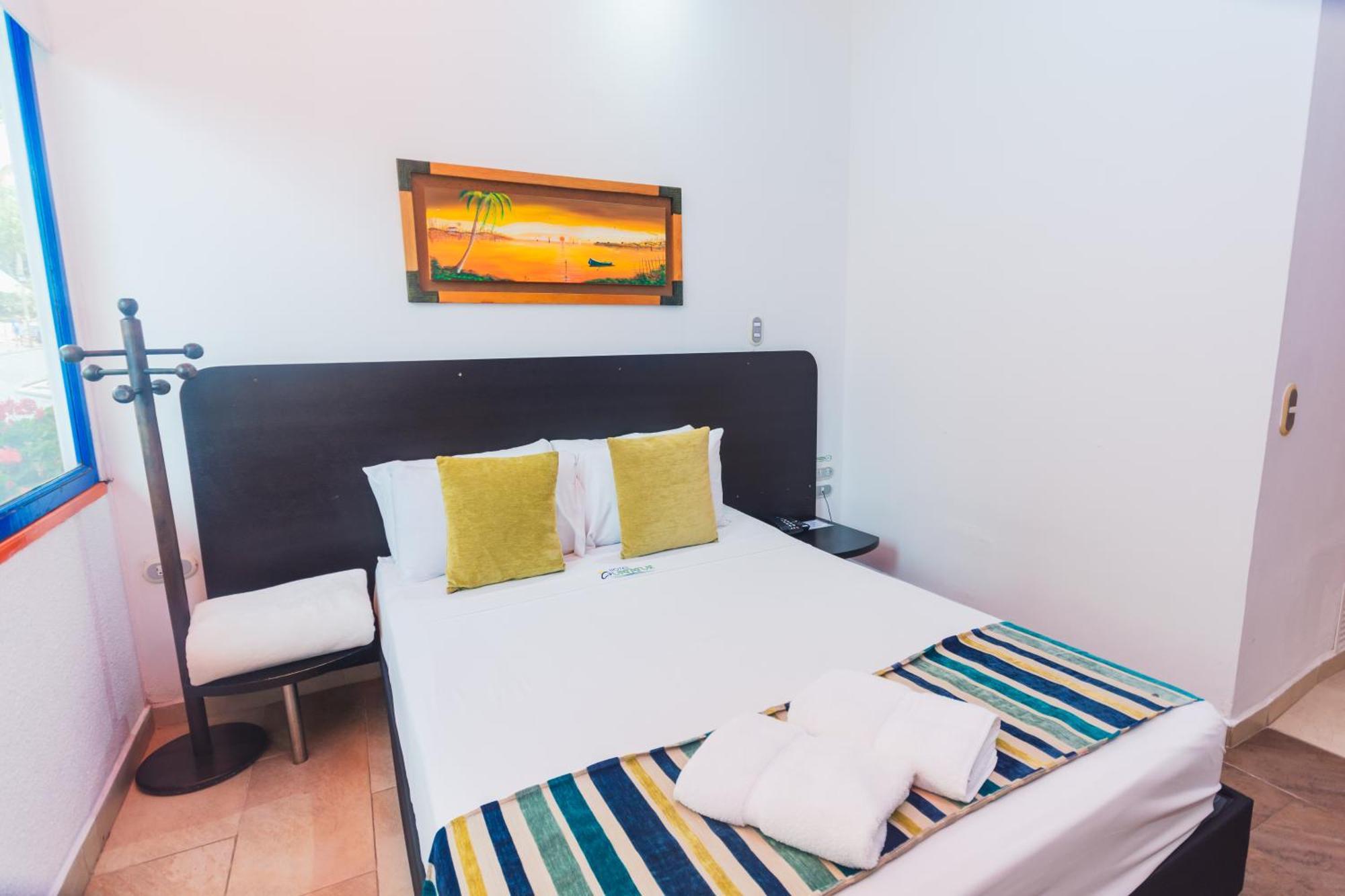 Guatapé Hotel Guatatur מראה חיצוני תמונה