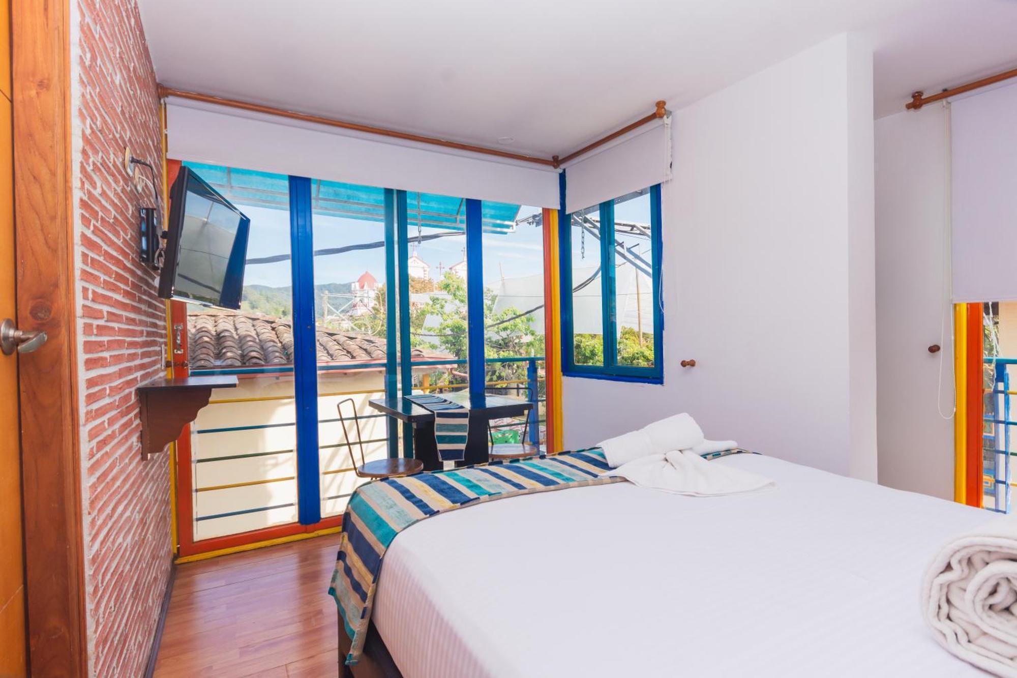 Guatapé Hotel Guatatur מראה חיצוני תמונה